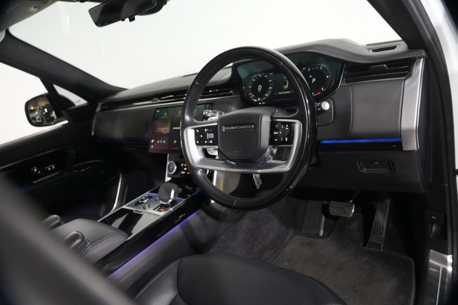 2022 Land Rover Range Rover D350 HSE SUV Image 10