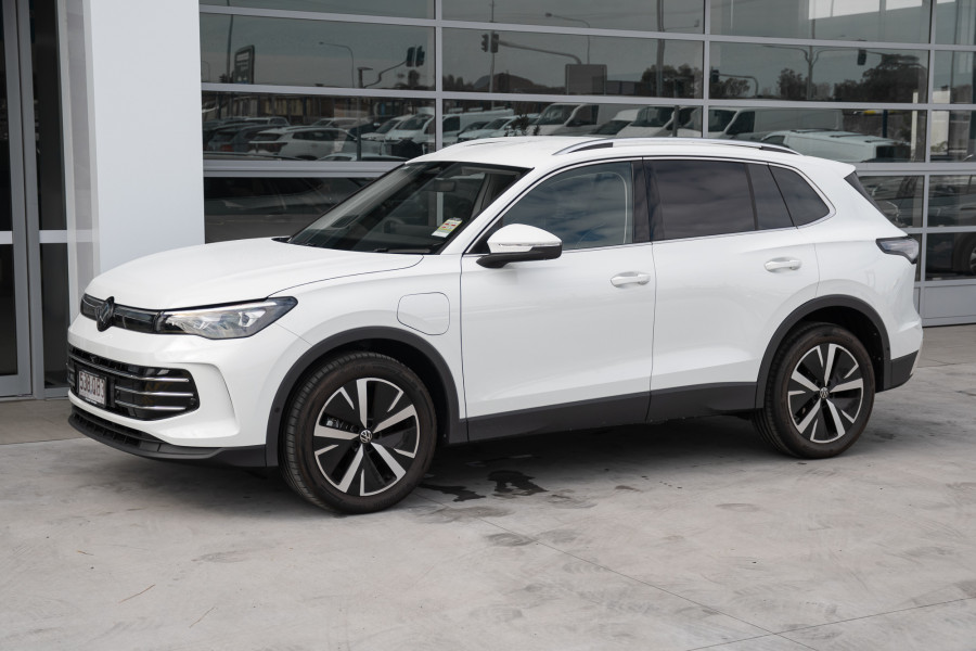 2026 Volkswagen Tiguan CT 150TSI eHybrid Elegance SUV Image 3