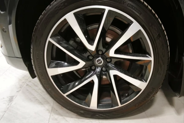 2021 MY22 Volvo XC90 L Series B6 Inscription SUV Image 6