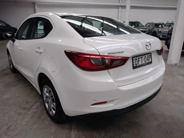 2016 Mazda 2 DJ Series Neo Sedan image 5