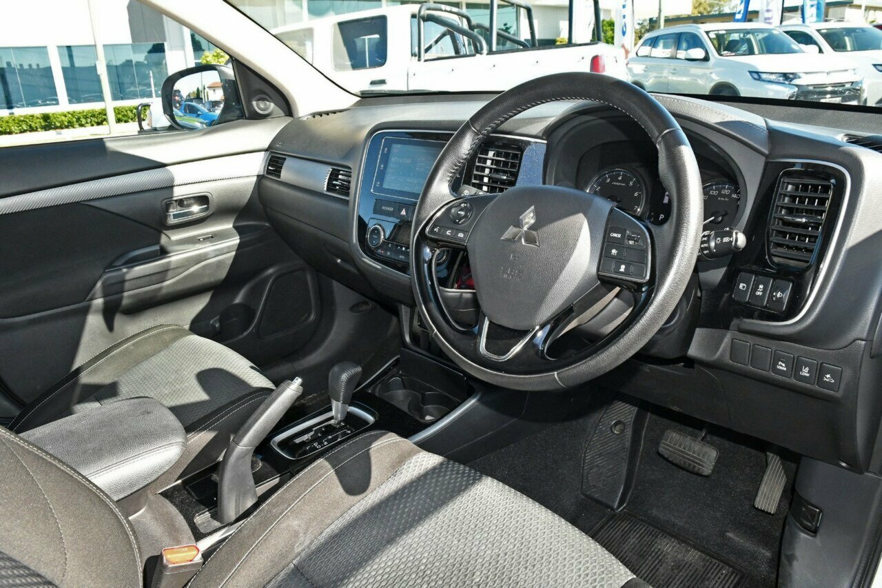 2017 MY18.5 Mitsubishi Outlander ZL MY18.5 LS 2WD SUV Image 8