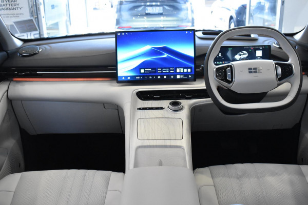 2026 Geely Starray EM-i P145 Inspire SUV Image 4