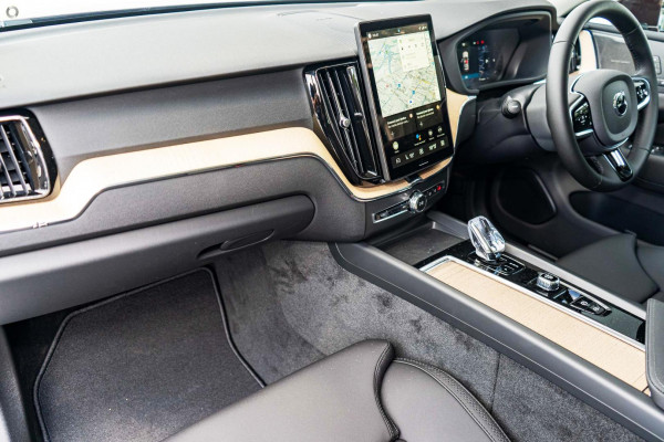 2026 Volvo XC60 UZ Plus B5 Bright SUV Image 6