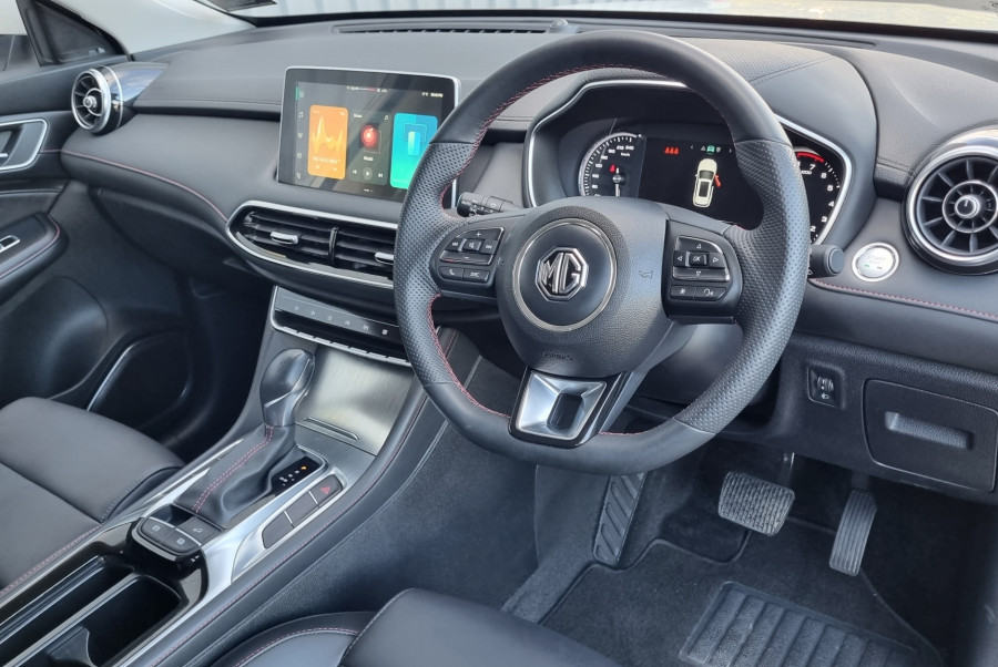 2024 MG HS Vibe 1.5 Petrol/7 Speed Auto SUV Image 9