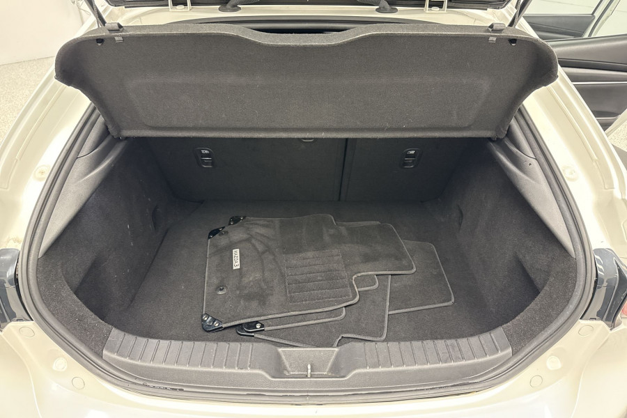 2019 Mazda 3 BP Series G20 Pure Hatch Image 16