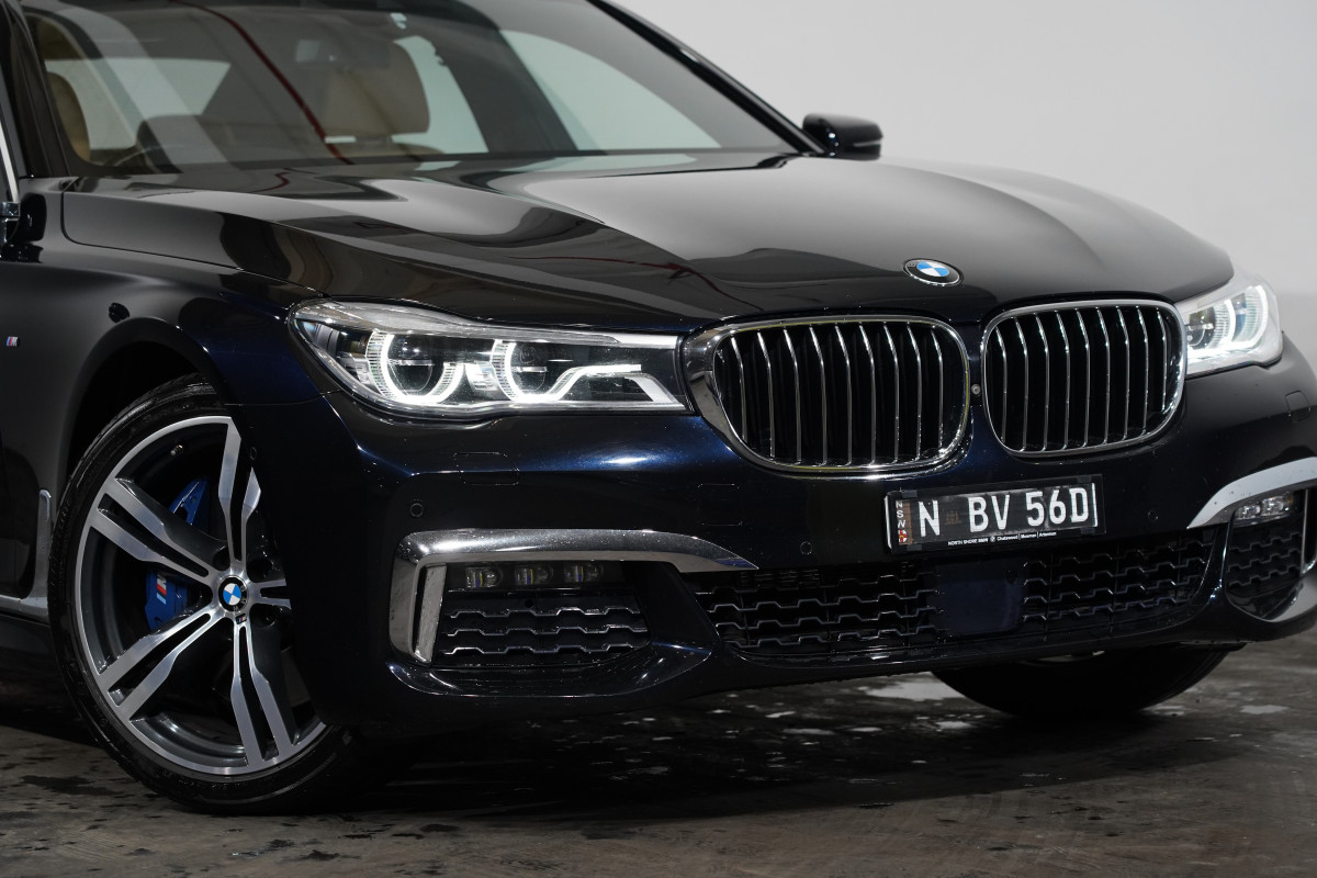 2017 BMW 7 40i Sedan Image 2