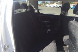 2013 MY14 Toyota HiLux SR 4x4 Double-Cab Cab-Chassis Cab chassis - dual cab