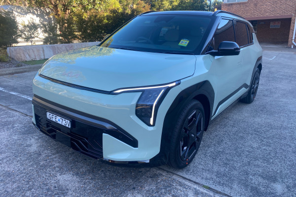 2026 Kia EV3 SV GT-Line SUV Image 2