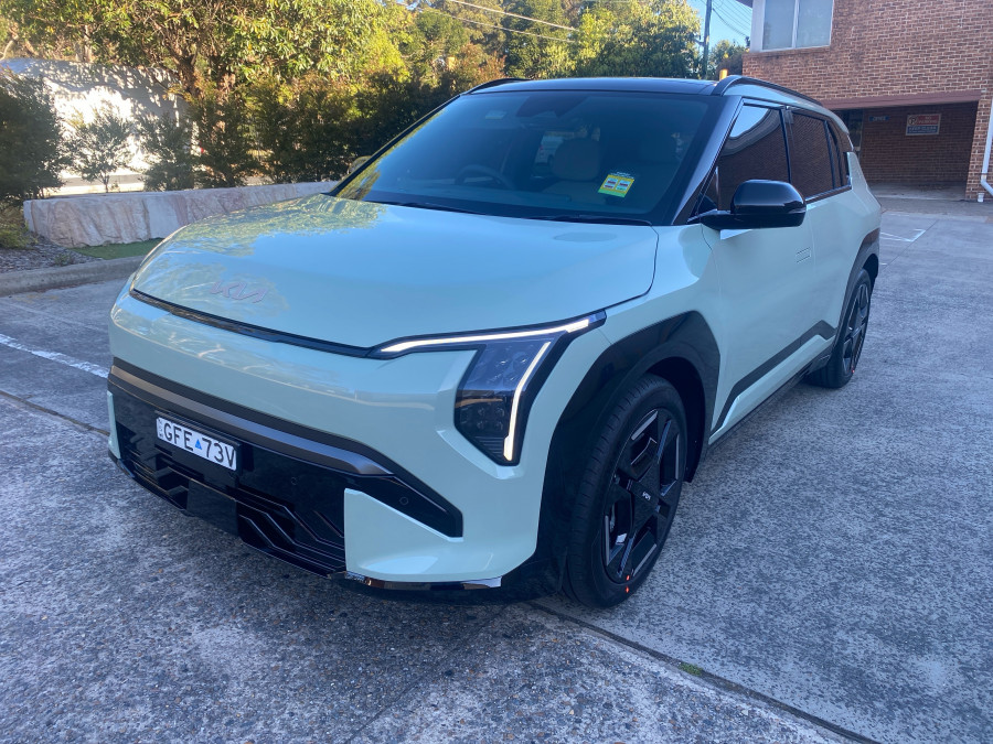 2026 Kia EV3 SV GT-Line SUV Image 2