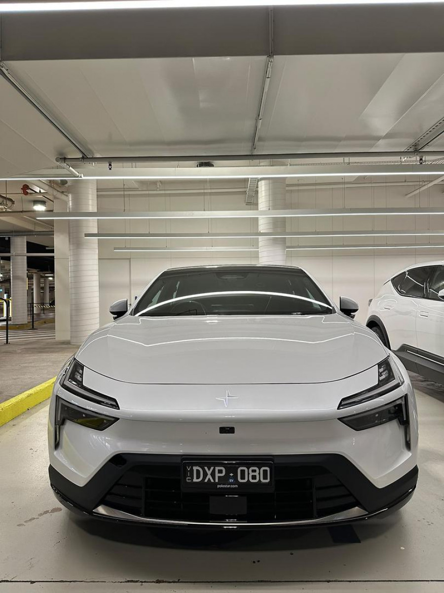 2025 Polestar 4  Long range Single motor Coupe Image 2