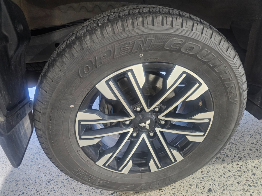 2023 Mitsubishi Pajero Sport QF GLS SUV Image 9