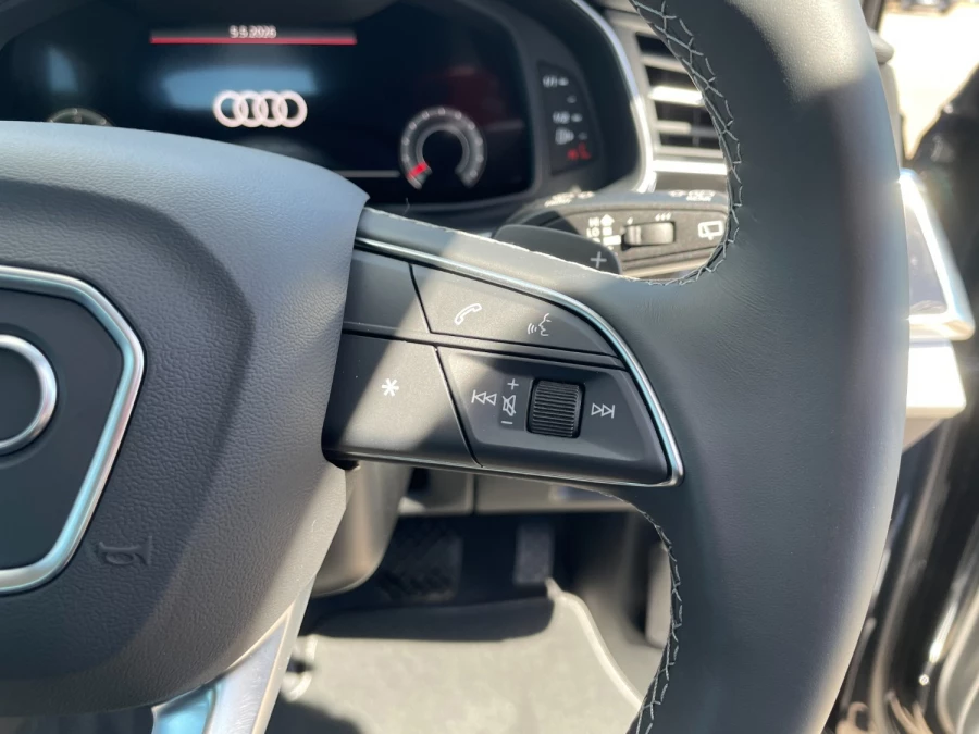 2025 Audi Q7 4M TDI 170kW SUV Image 21