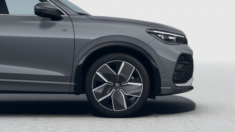 2026 Volkswagen Tiguan CT 200TSI eHybrid R-Line SUV Image 6