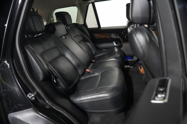 2019 Land Rover Range Rover SDV8 Autobiography SUV Image 28