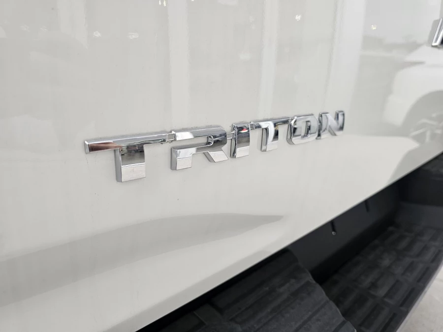 2026 Mitsubishi Triton MV GLX Ute Image 3