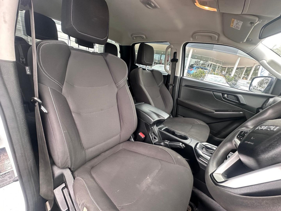 2022 Isuzu D-MAX RG SX High Ride Cab Chassis Image 17