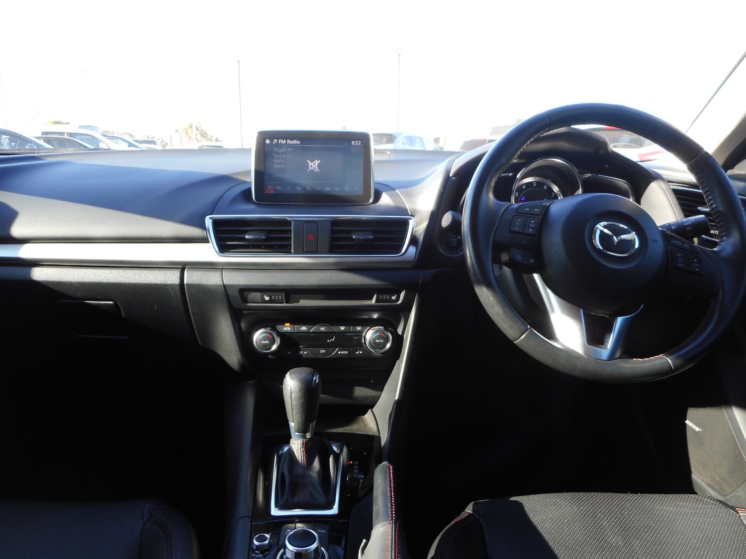 2015 Mazda 3 Hatchback Image 14