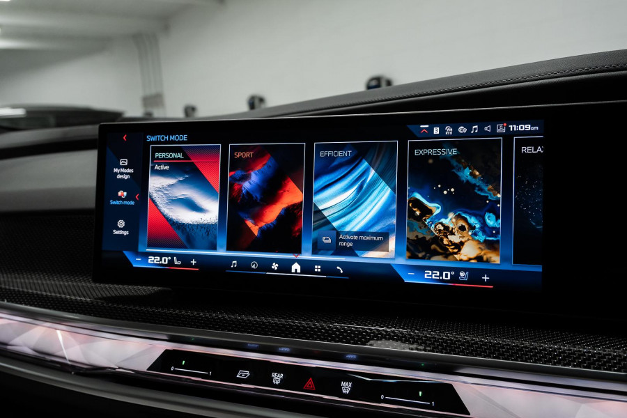 2024 BMW i7 G70 M70 xDrive Sedan