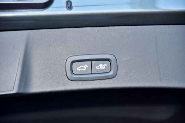 2026 Volvo XC40 XZ Plus B4 SUV Image 9