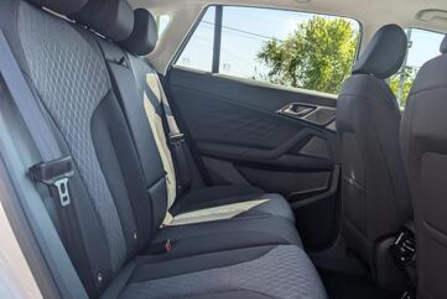 2024 MY24.5 MG HS AS33 Vibe SUV Image 9