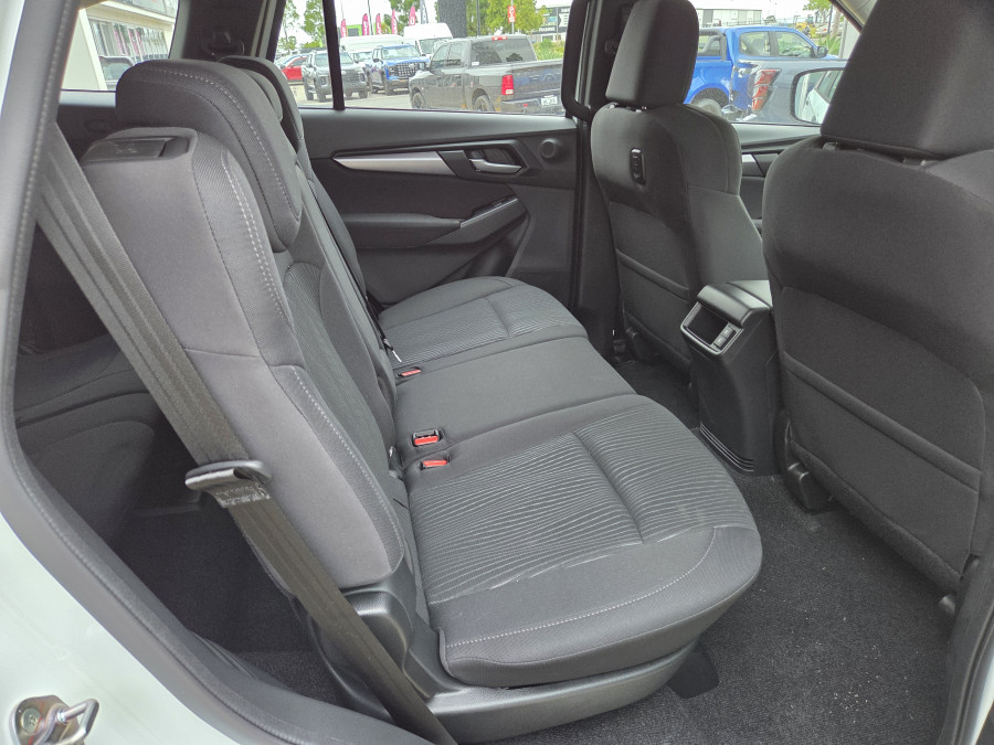 2026 MY25.5 Isuzu MU-X RJ LS-M SUV Image 10