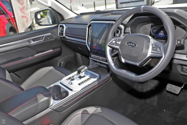 2026 JAC T9  Oasis Ute Image 5