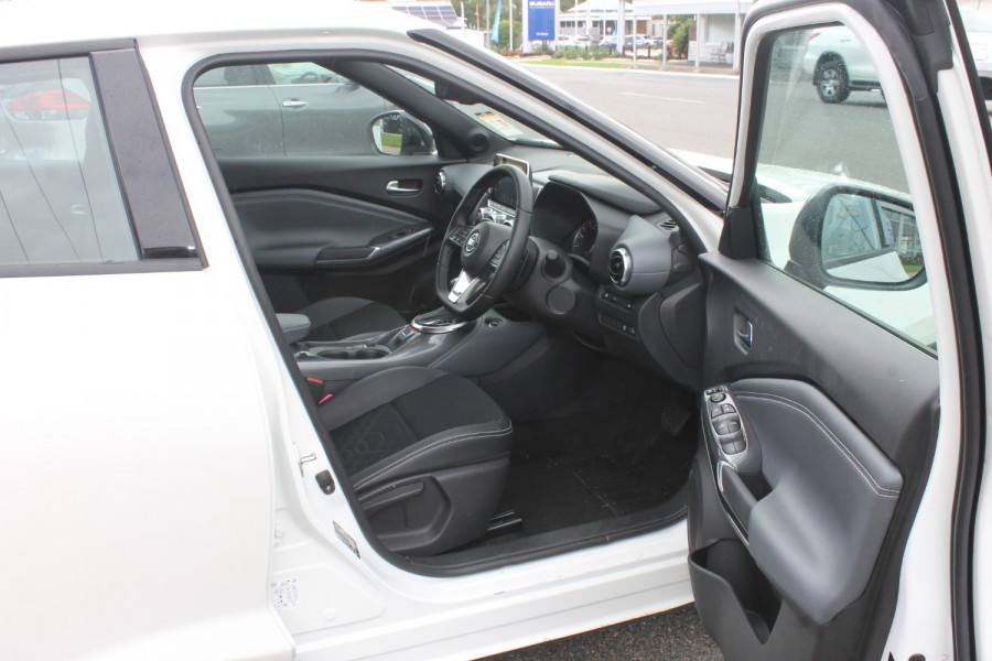 2020 Nissan JUKE F16 ST-L Suv Image 15