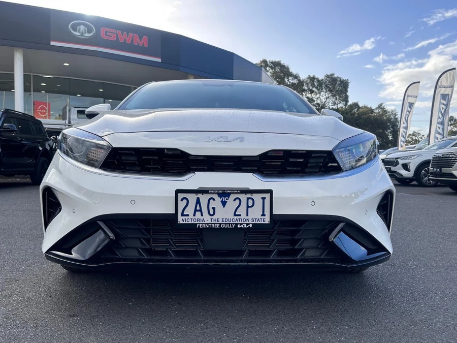 2024 Kia Cerato BD S Hatch Image 4