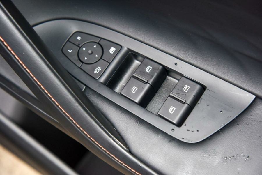 2024 MG HS SAS23 Essence SUV Image 7