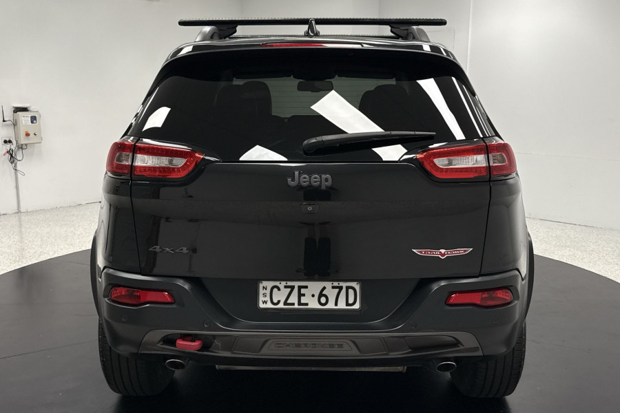2015 Jeep Cherokee KL Trailhawk SUV Image 10