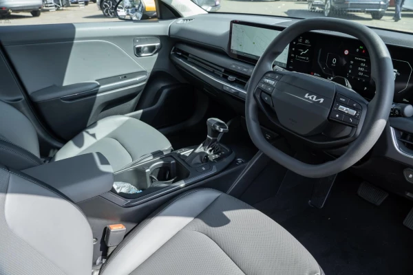 2026 Kia K4 CL4m Sport+ Hatch Image 7