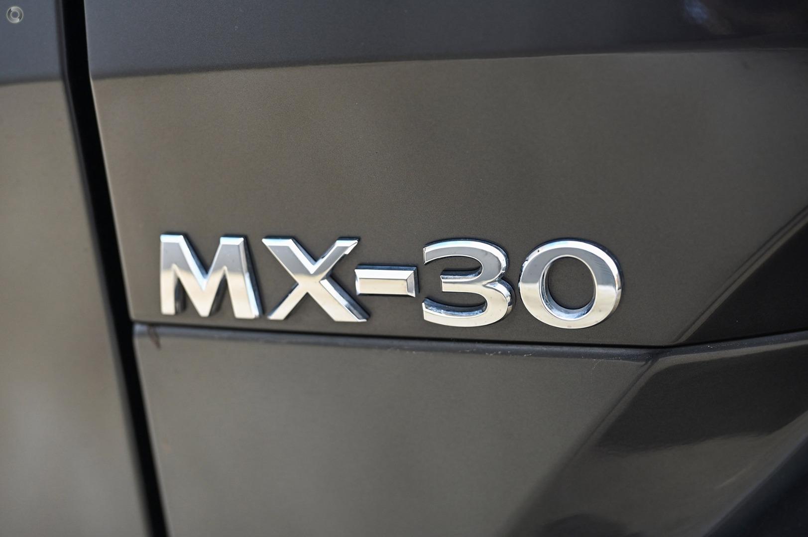 2023 Mazda MX-30 DR Series G20e Evolve SUV Image 13