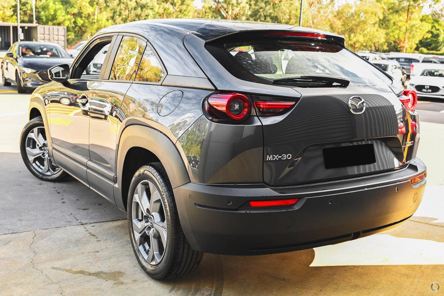 2023 Mazda MX-30 DR Series G20e Evolve SUV Image 4