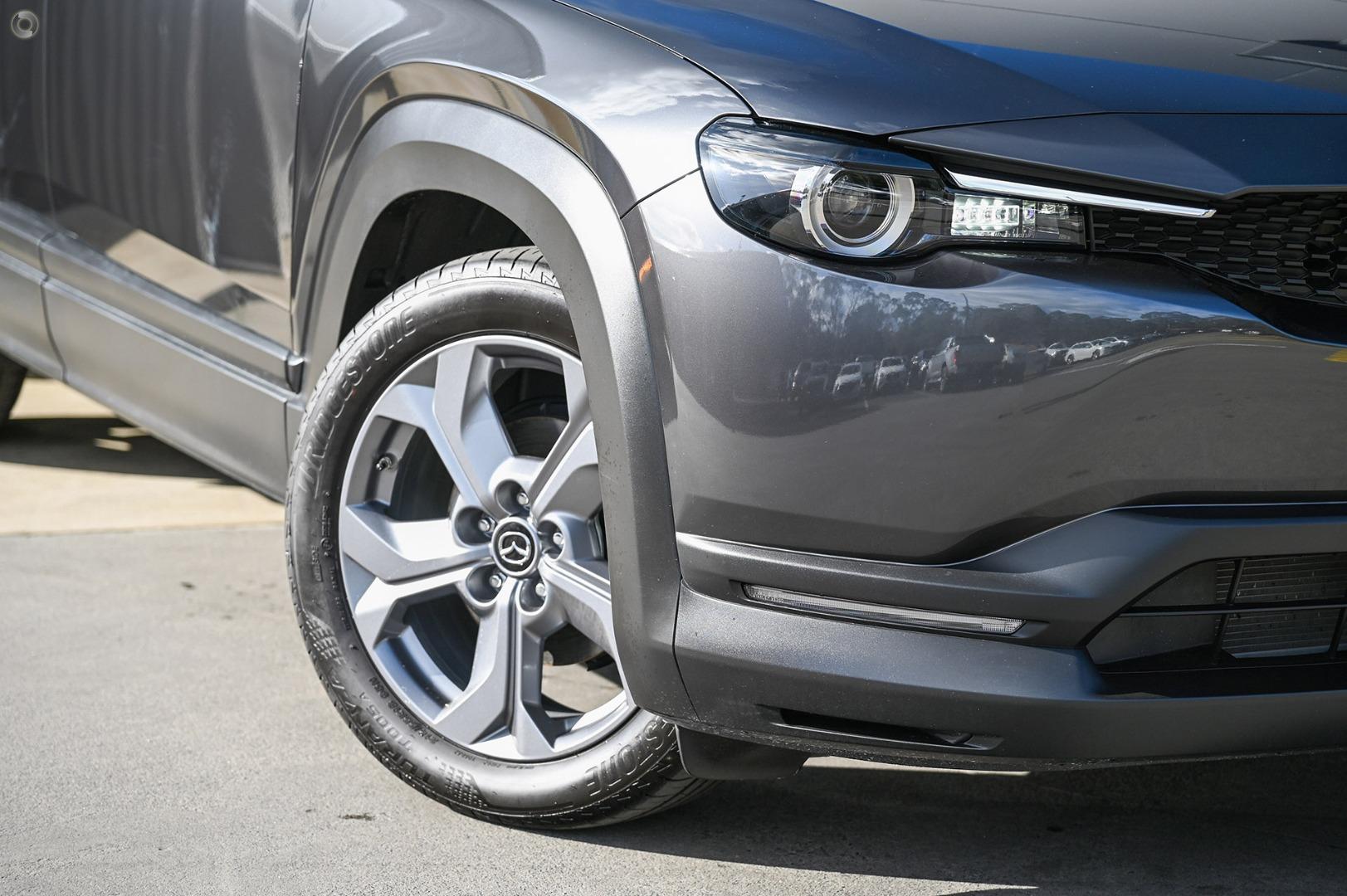 2023 Mazda MX-30 DR Series G20e Evolve SUV Image 7