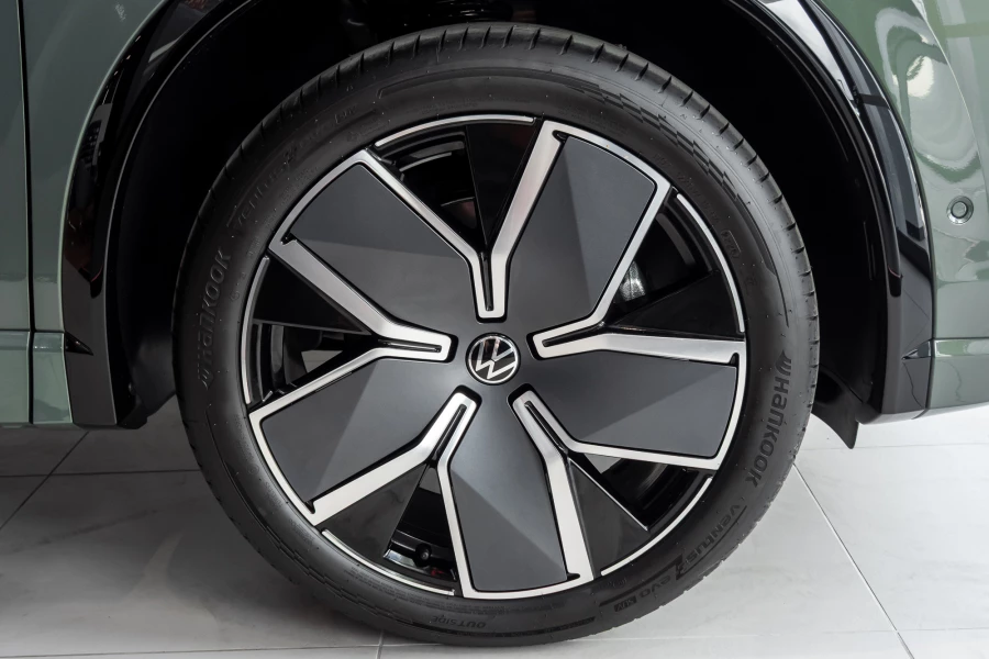 2026 Volkswagen Tiguan CT 200TSI eHybrid R-Line SUV Image 23