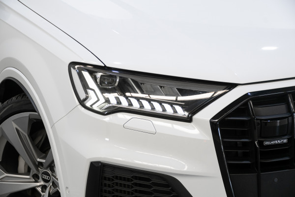 2021 Audi Q7 4M 55 TFSI S line SUV Image 2
