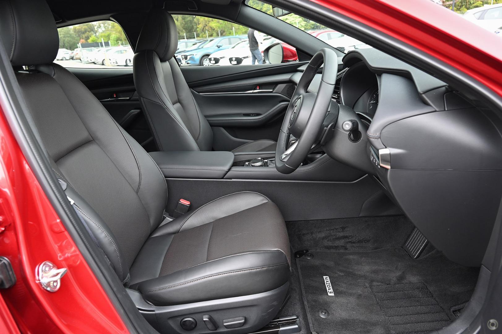 2023 Mazda 3 BP Series G20 Touring Hatch Image 7