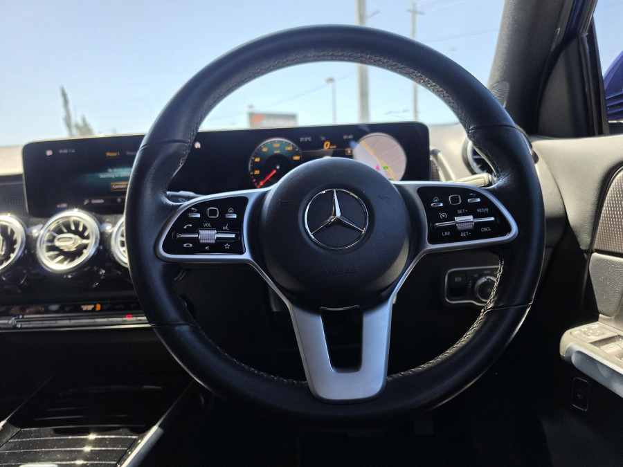 2020 Mercedes-Benz GLB-Class X247 GLB200 SUV Image 14