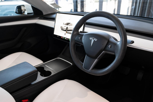 2022 Tesla Model 3  Rear-Wheel Drive Sedan