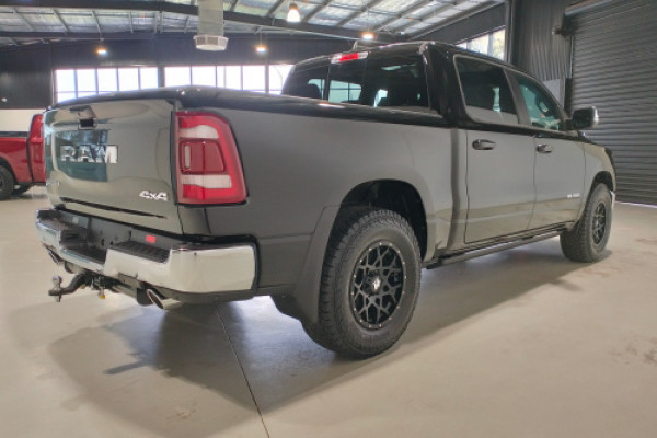 2024 Ram 1500 DT Laramie Ute Image 5