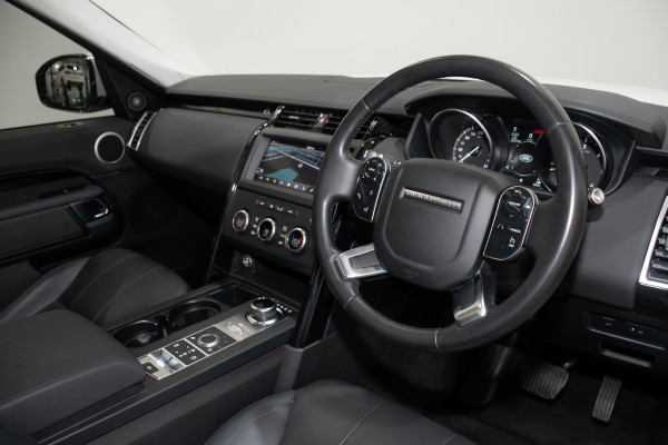 2019 Land Rover Discovery Series 5 SE SUV Image 15