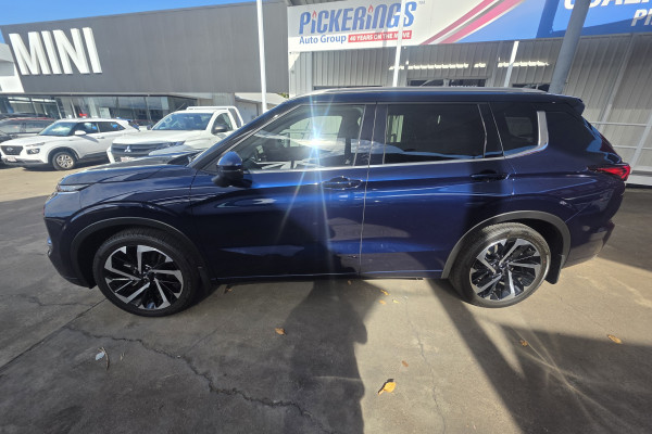 2024 Mitsubishi Outlander ZM Exceed SUV Image 4