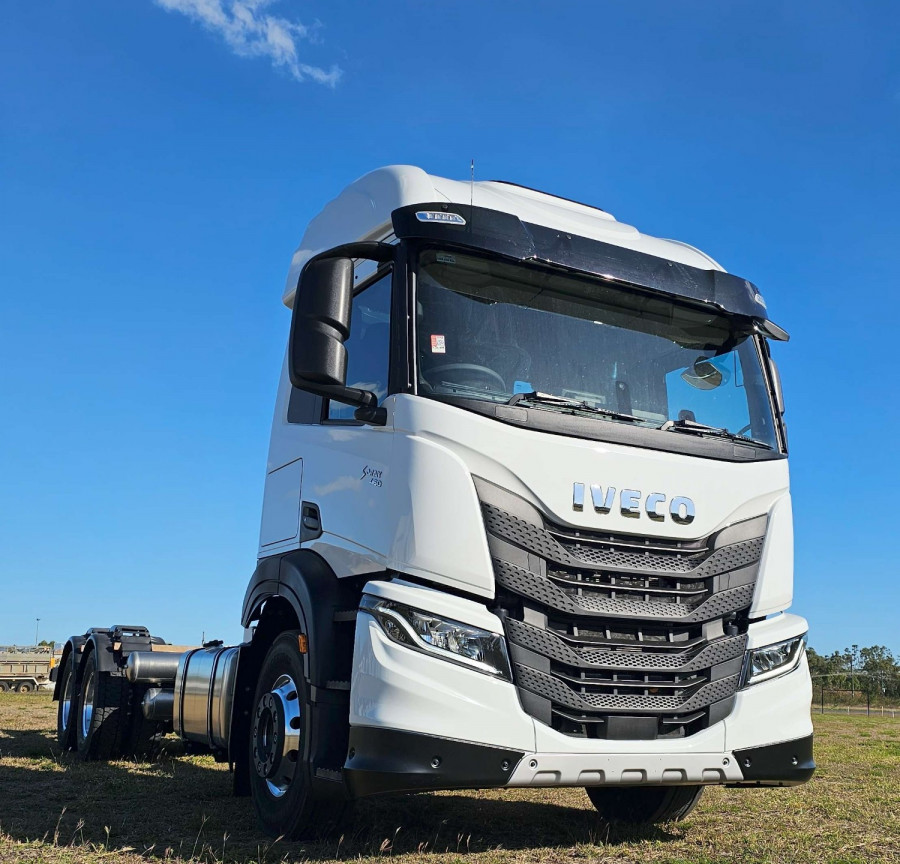 2025 Iveco S-way AXLE RIGIDS Cab Chassis Image 1