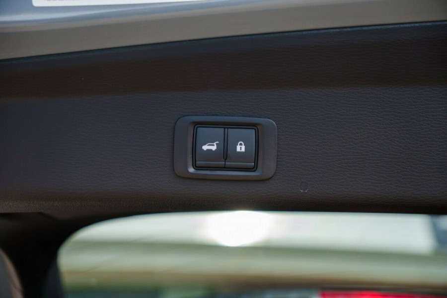 2025 Mitsubishi Outlander ZM Exceed SUV Image 9