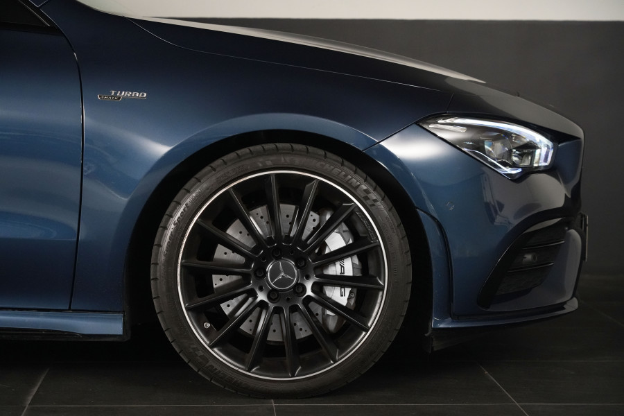 2023 Mercedes-Benz CLA-Class 35 4matic Coupe Image 5