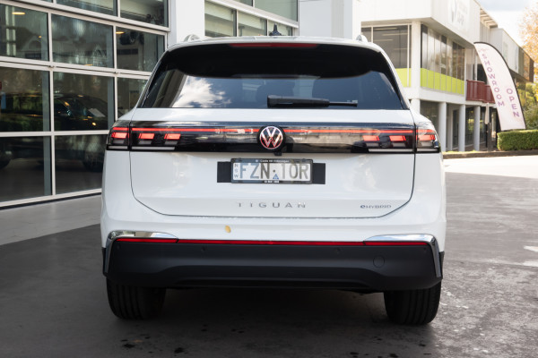 2025 MY26 Volkswagen Tiguan CT 150TSI eHybrid Elegance SUV image 5