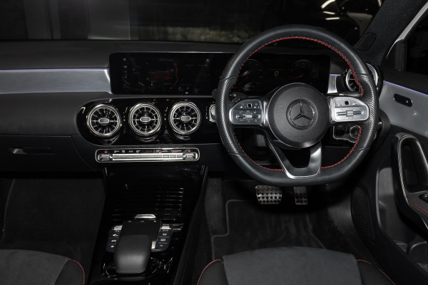 2022 Mercedes-Benz A-Class W177 A250 Hatch image 7