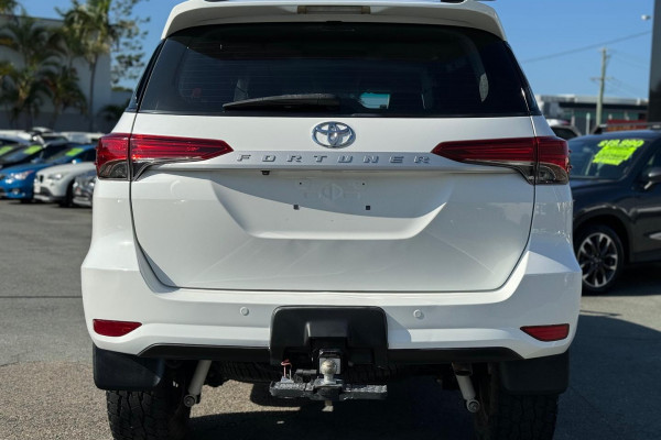 2019 Toyota Fortuner GUN156R GX SUV Image 5