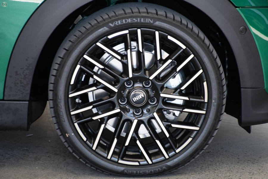 2026 MINI Cooper F65 C Favoured Hatch