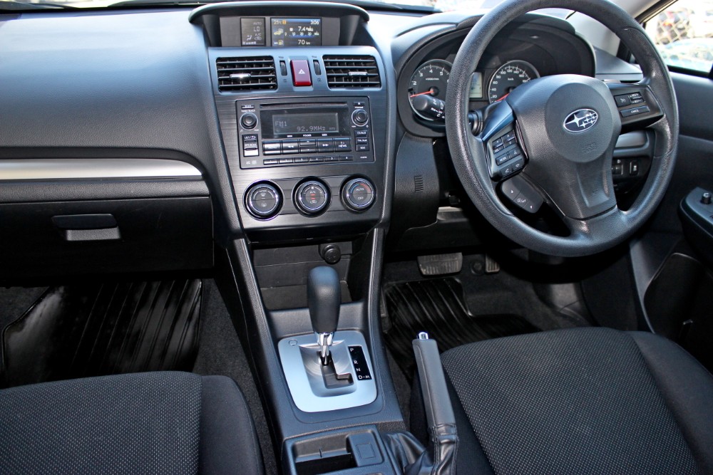 2013 Subaru XV G4-X 2.0i SUV Image 13